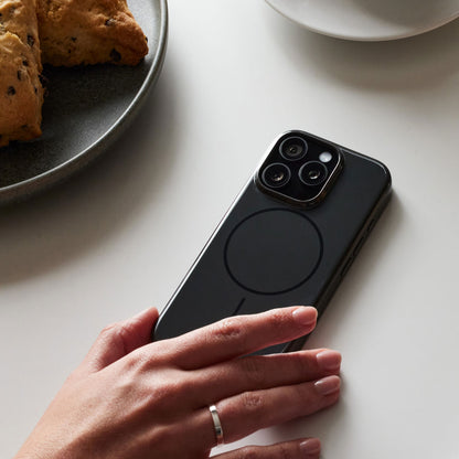 Beats iPhone Case with MagSafe